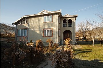 Ucraina Privát Verchovyna, Exteriorul